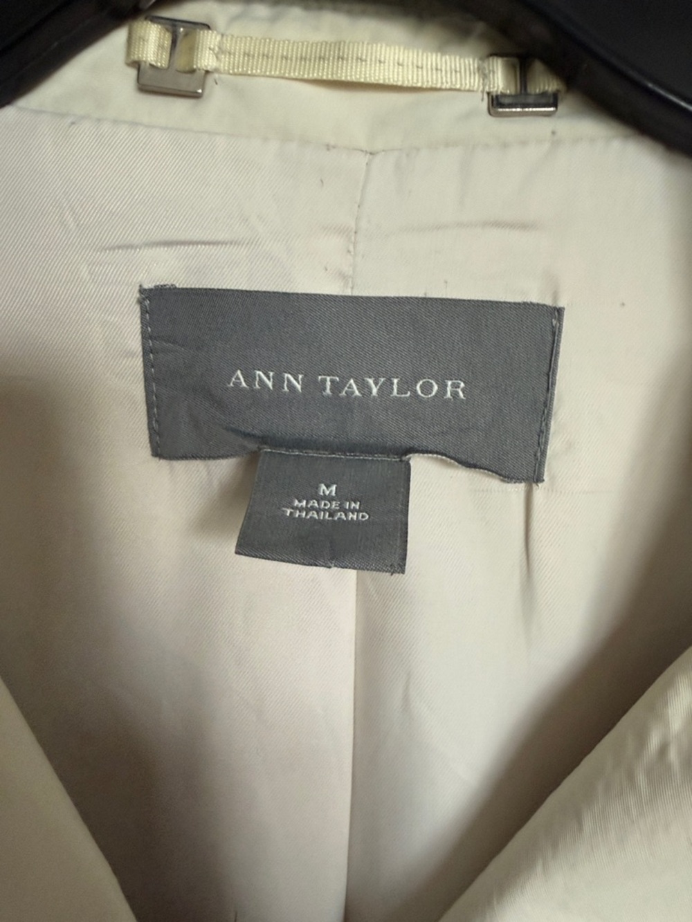 Ann Taylor Cream Double-Breasted Trench Coat
Size Medium - Picture 2 of 3